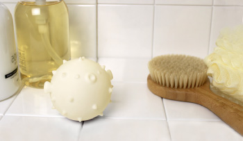 防滴漏构造，在浴室也能尽情使用。